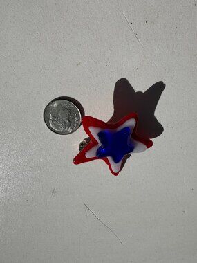 #102   3 STAR RED WHITE & BLUE PIN                          AMERICA 250